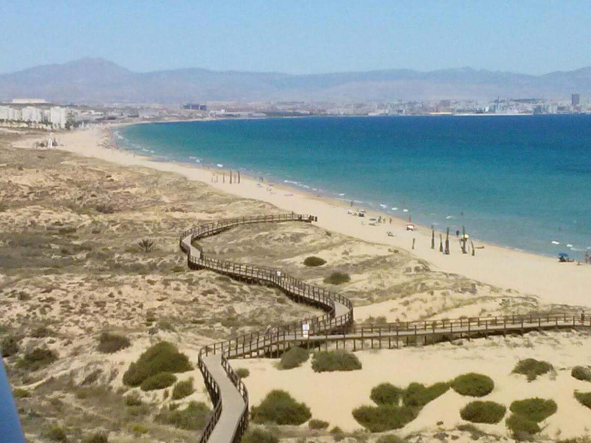 Stunning Sea Views At Just 270 M From The Beach Ареналес дел Сол Екстериор снимка